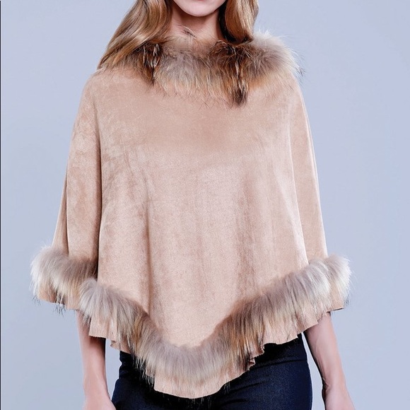 Dolce Cabo Sweaters - NWT / DOLCE CABO / CHARCOAL FAUX FUR PONCHO
